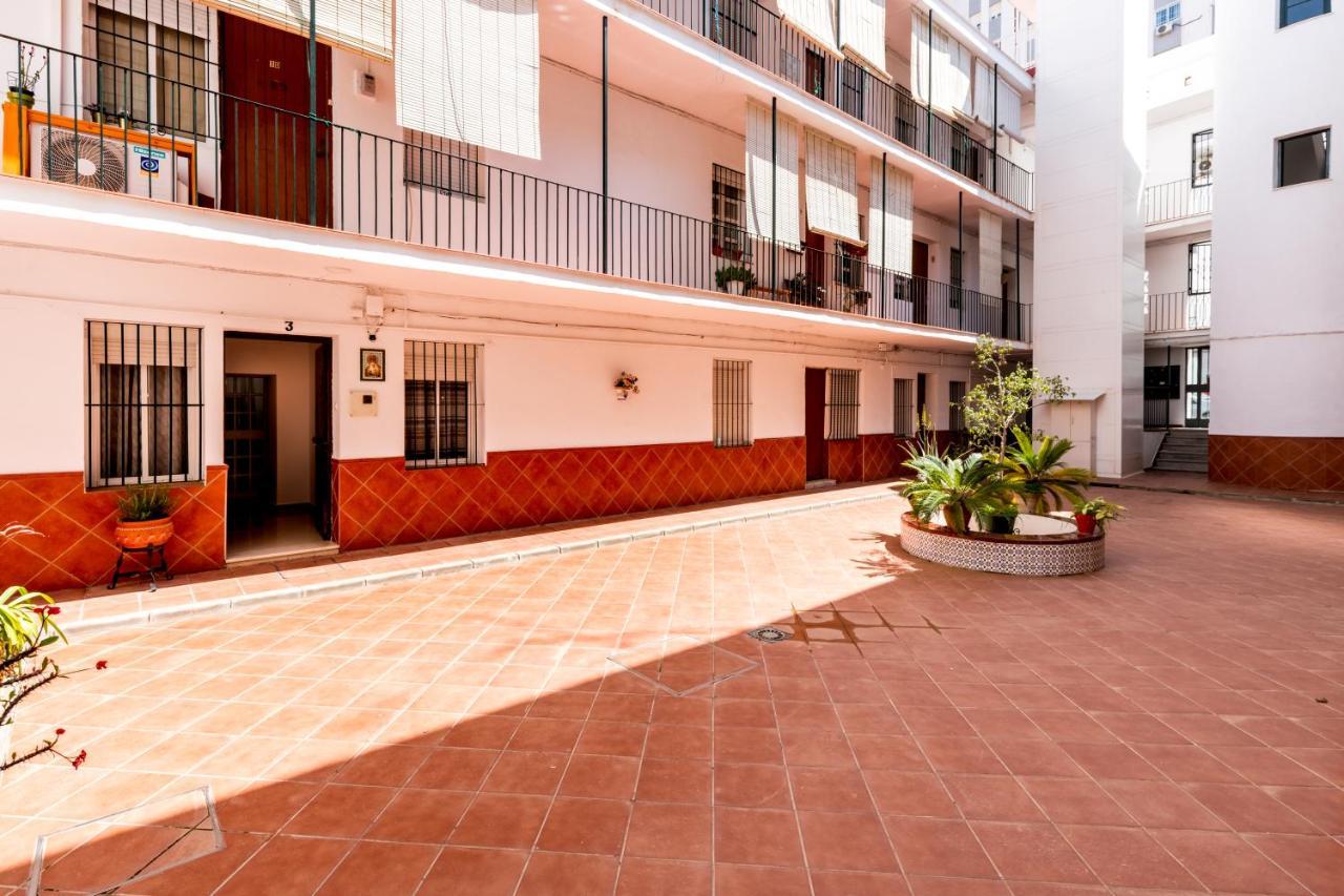 Holi-Rent Salado Lägenhet Sevilla Exteriör bild
